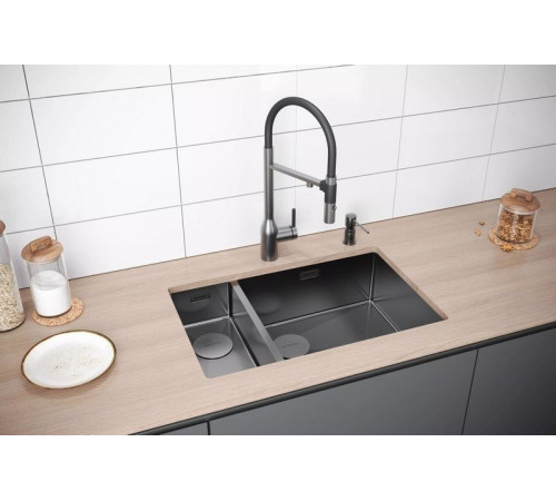 Кухонная мойка Paulmark Next 69/2S Uni PM226944-GMR черный/вороненая сталь