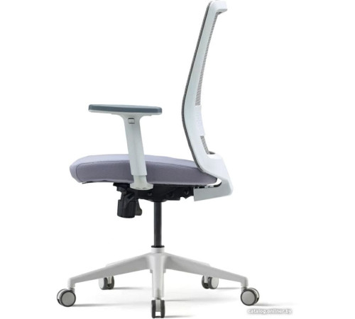 Офисное кресло Bestuhl S30 White Pl без подголовника и рег. подлокотником черная сетка/серая ткань