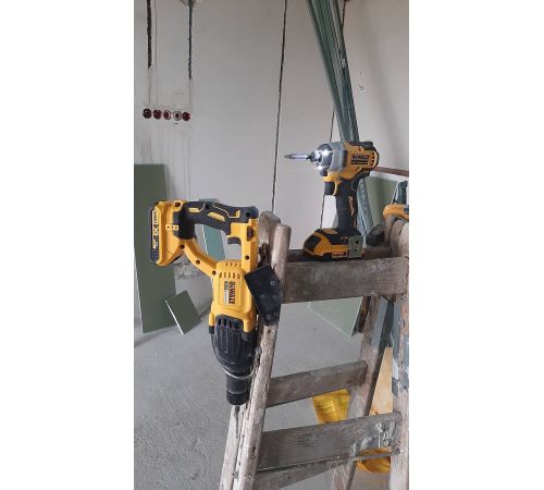 Винтоверт DeWalt DCF809D2T-QW с 2-мя АКБ, кейс