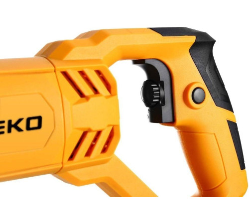 Сабельная пила Deko DKRS1100V 083-1071