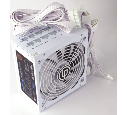 Блок питания Ginzzu MC700 белый