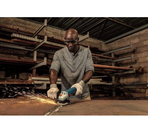 Угловая шлифмашина Bosch GWS 700 Professional 06013A30R0