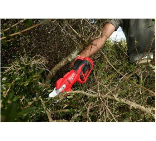 Секатор Milwaukee M12BLPRS-202 4933480115 с 2-мя АКБ