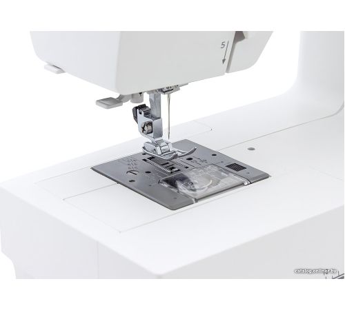 Электромеханическая швейная машина Janome Sewist 721