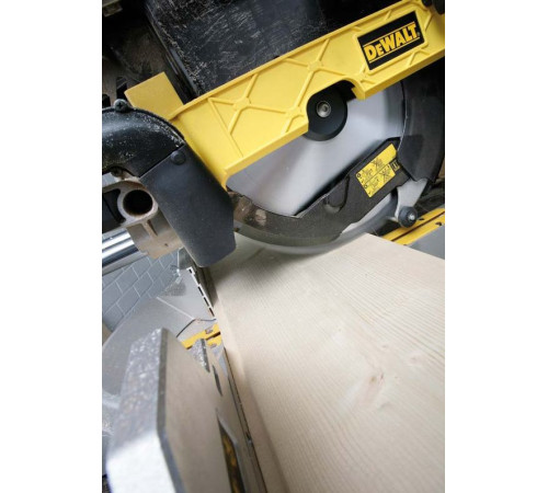 Торцовочная пила DeWalt D27111