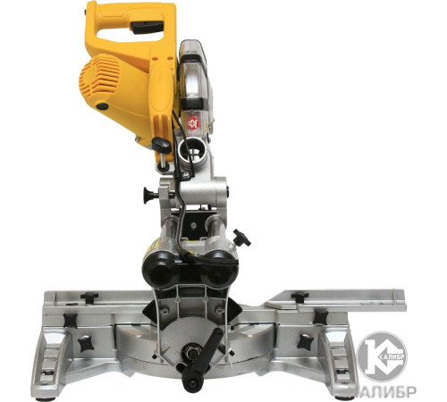 Торцовочная пила Калибр Мастер ПТЭ-1500/210ПРм