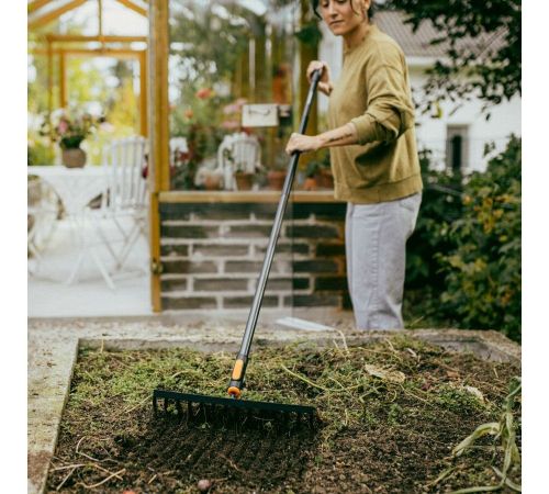 Грабли зубчатые Fiskars 1080677