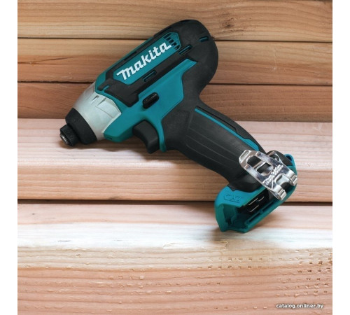 Винтоверт Makita TD110DWAE с 2-мя АКБ, кейс