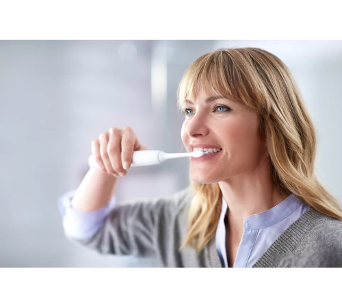 Электрическая зубная щетка Philips HX6857/28