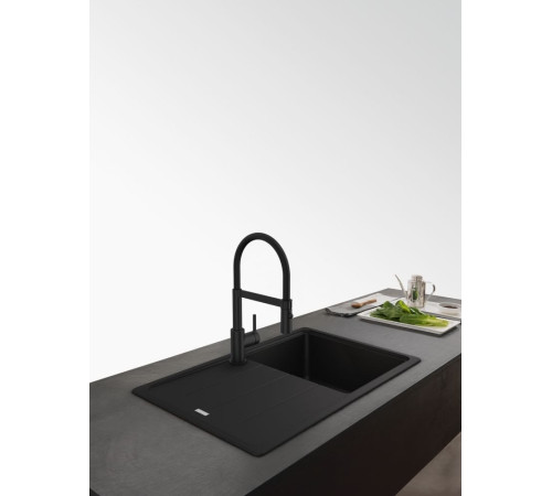 Смеситель Franke Lina Semi-pro 115.0725.838 черный матовый