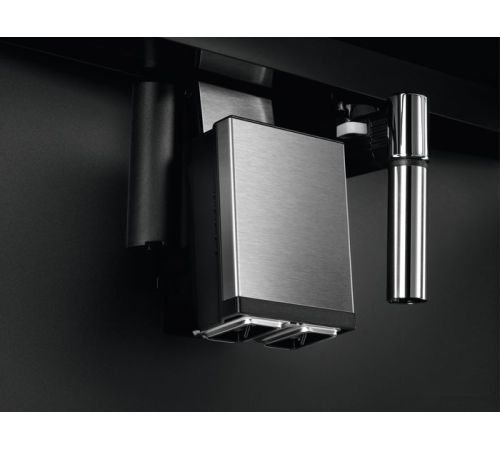 Кофемашина Electrolux KBC85X