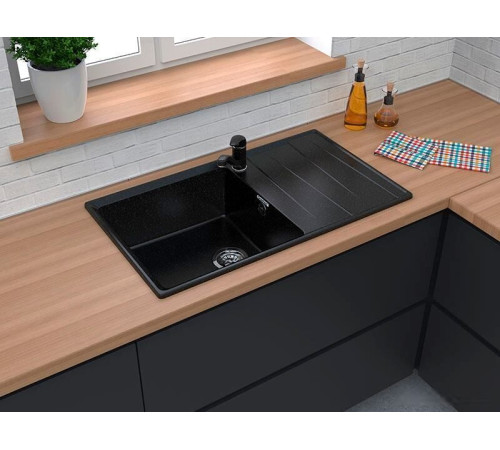 Кухонная мойка GranFest GF-LV-860L черный