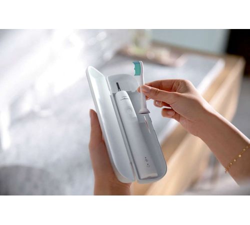 Электрическая зубная щетка Philips Sonicare 3100 series HX3671/13