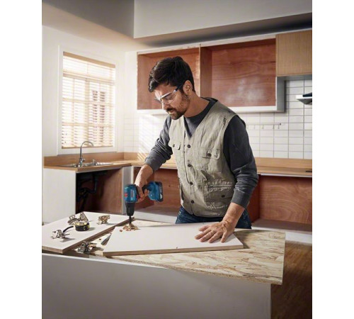 Дрель-шуруповерт Bosch GSR 185-LI Professional 06019K3001 с 1-им АКБ, кейс