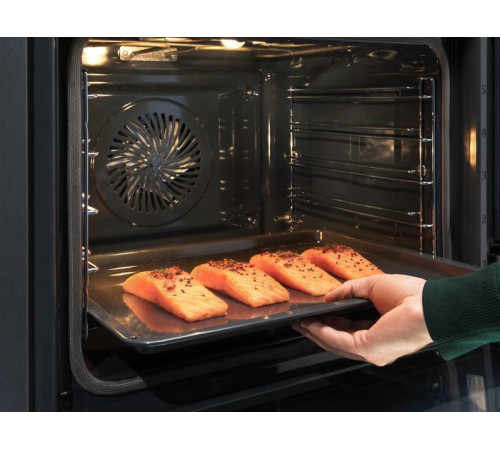 Электрический духовой шкаф Electrolux EOB8S39H