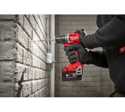 Ударная дрель-шуруповерт Milwaukee M18 M18BLPDRC-422C 4933492825 с 2-мя АКБ 2 Ач + 4 Ач, кейс