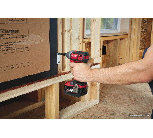 Винтоверт Milwaukee M18 BID-402C 4933443580 с 2-мя АКБ, кейс