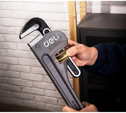 Ключ трубный Deli DL105024