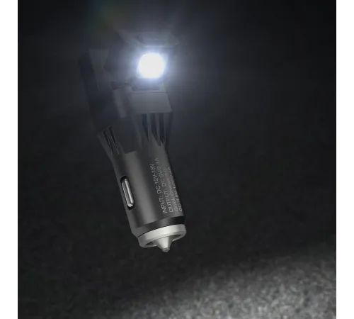 Автомобильное зарядное Nitecore VCL10