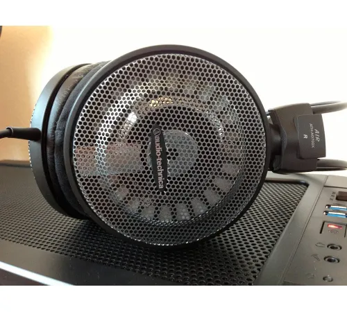 Наушники Audio-Technica ATH-AD700X