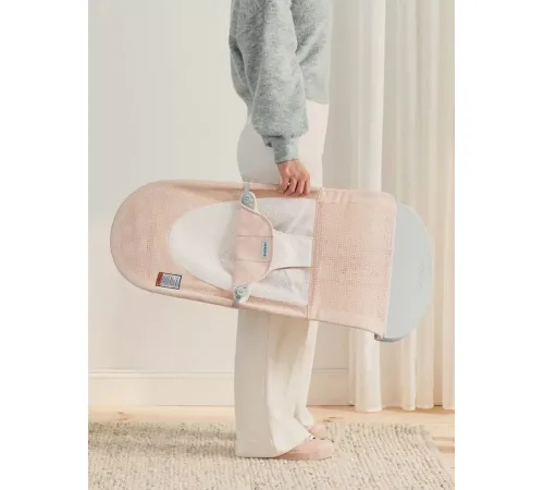 Шезлонг BabyBjorn Balance Mesh 0051.42 pearly pink