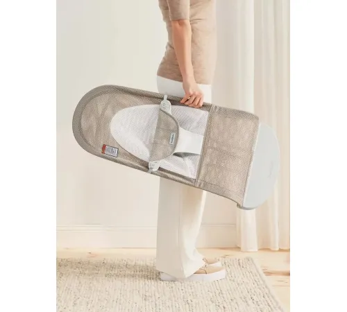 Шезлонг BabyBjorn Balance Mesh 0051.44 grey/beige