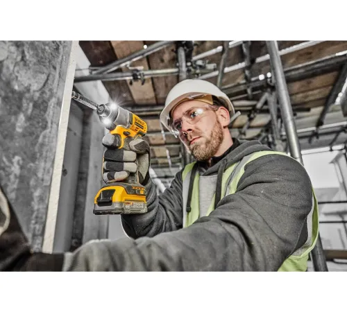 Винтоверт DeWalt DCF840NT без АКБ, кейс