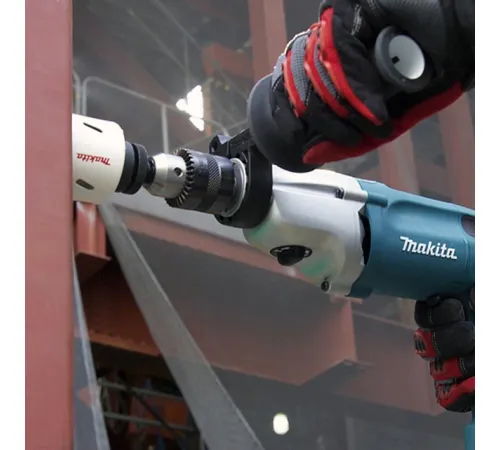 Безударная дрель  Makita DP4010
