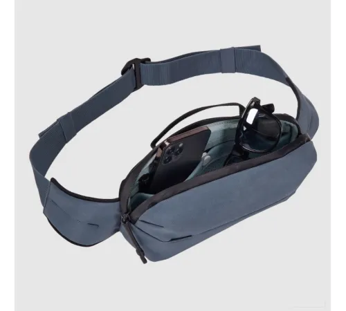 Сумка на пояс Thule Aion Sling Bag TASB102DSL 3205019 синий