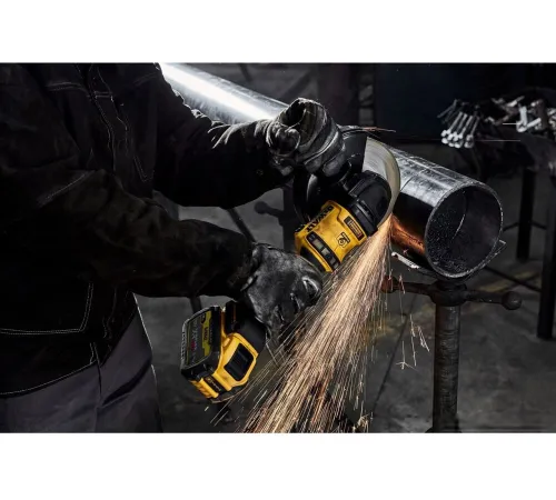Угловая шлифмашина DeWalt DCG440N без АКБ