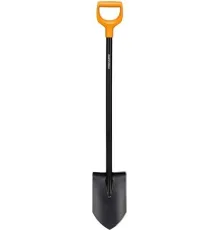 Лопата штыковая остроконечная Fiskars Solid 1066716