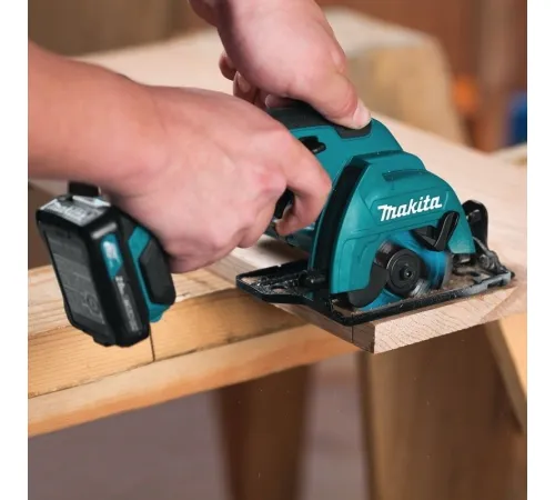 Дисковая циркулярная пила Makita HS301DZ без АКБ